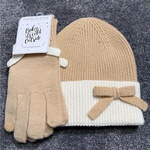 Shiraleah Tan and Cream Bow Hat and Gloves Beanie Set Women One Size NWT